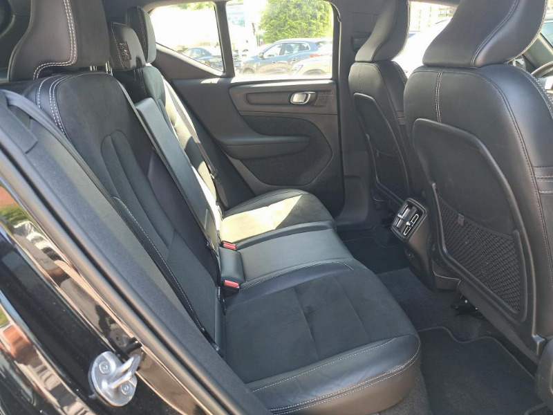 car Volvo XC40 id40609 photo #5