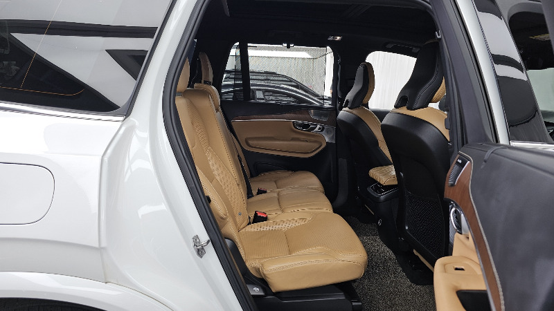 car Volvo XC90 id40737 photo #12
