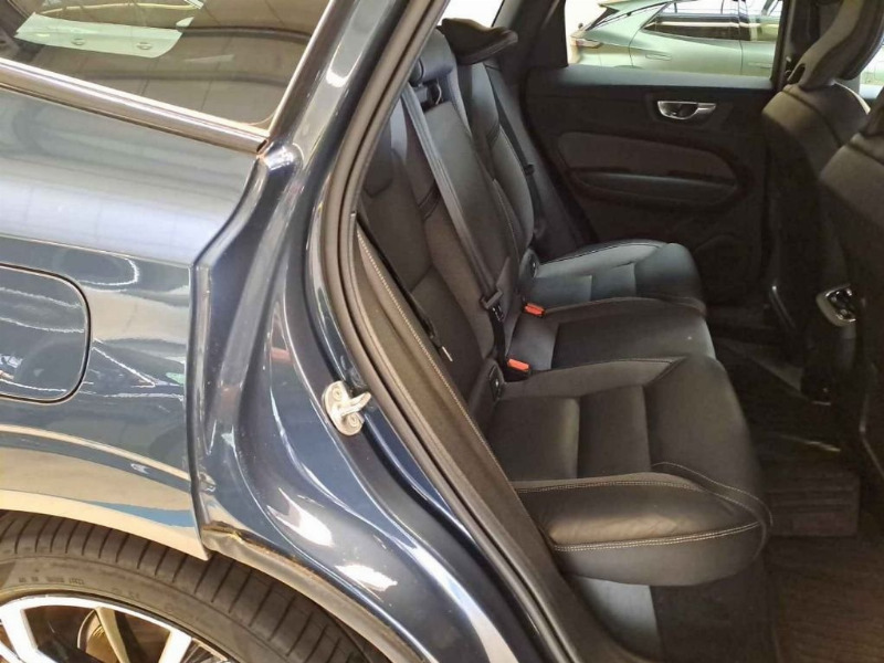 car Volvo XC60 id40832 photo #5