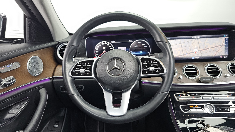 car Mercedes Benz E Class id40846 photo #12