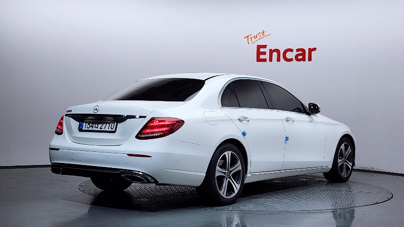 car Mercedes Benz E Class id40849 photo #2