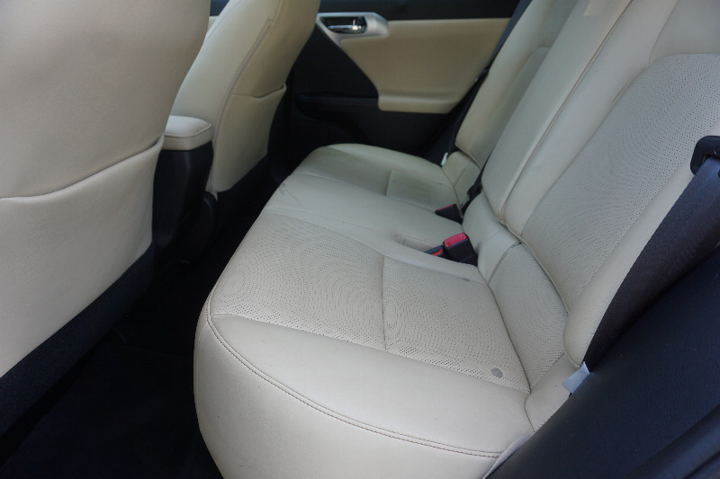car Lexus CT Series id40936 photo #6