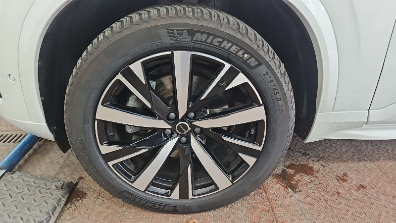 car Volvo XC90 id41149 photo #8