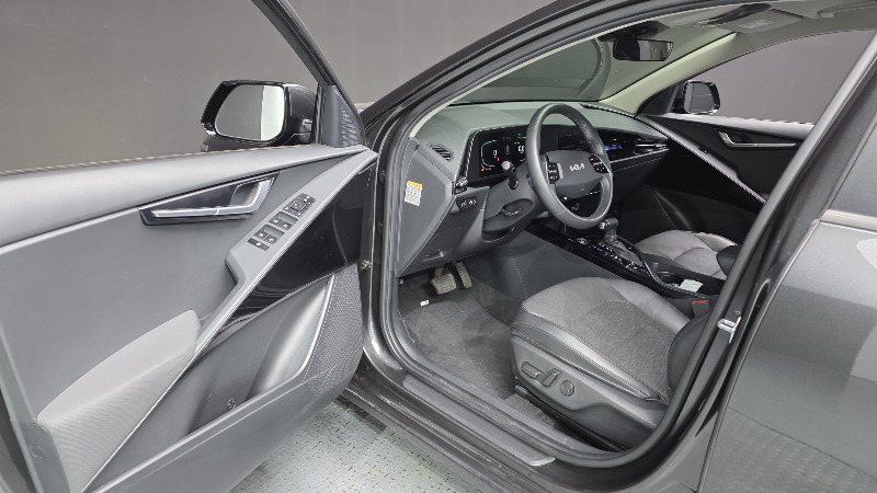 car KIA Niro id41308 photo #10