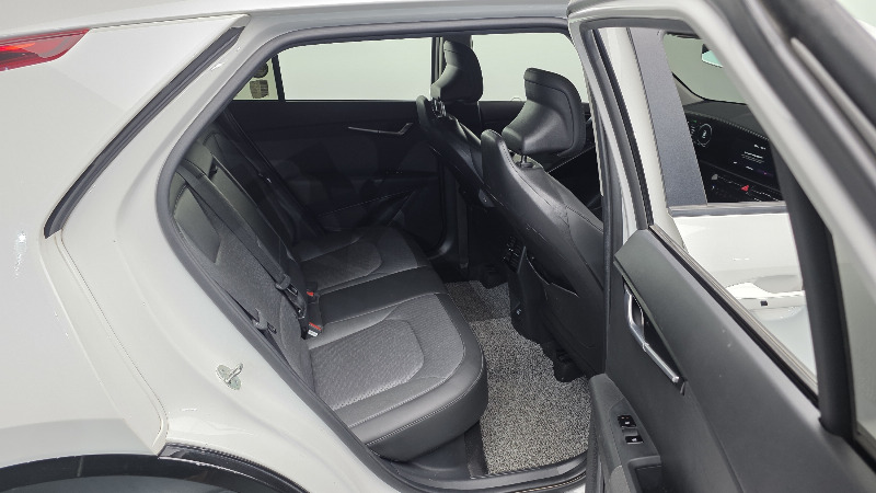 car KIA Niro id41309 photo #12