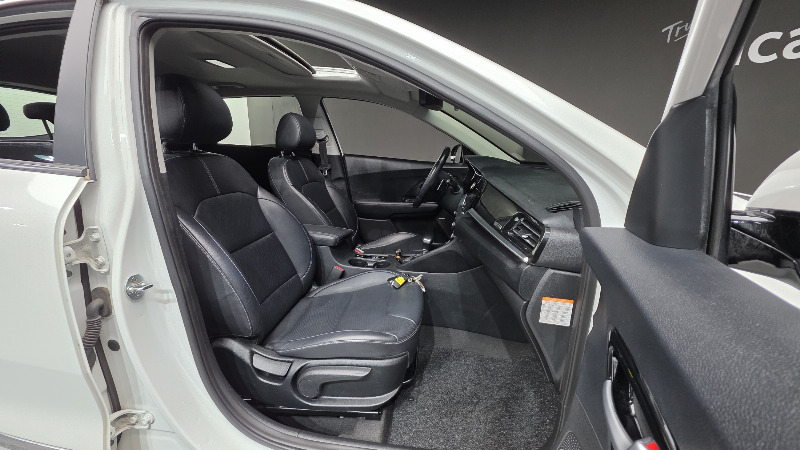 car KIA Niro id41310 photo #10