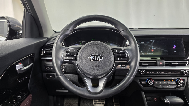car KIA Niro id41320 photo #12
