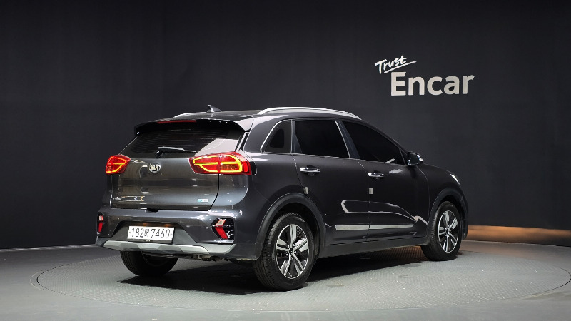 car KIA Niro id41320 photo #2