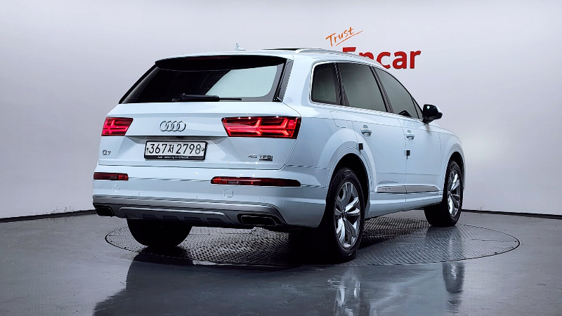 car Audi Q7 id41335 photo #2