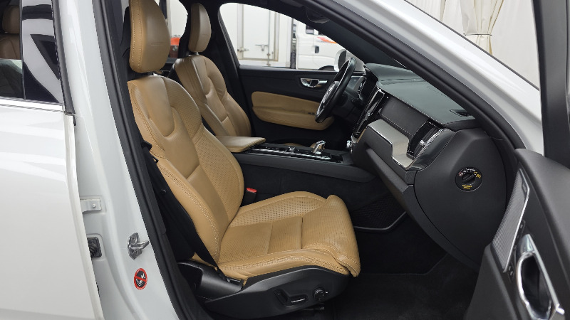 car Volvo XC60 id41480 photo #11