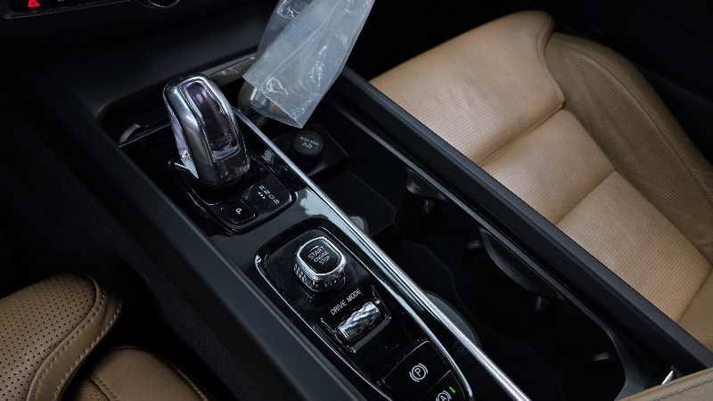 car Volvo XC60 id41480 photo #9