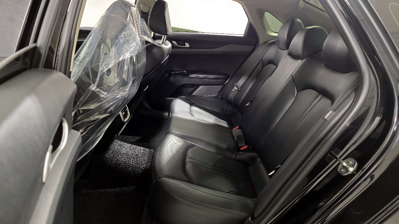 car KIA K5 id41637 photo #12
