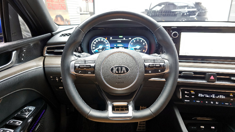 car KIA K5 id41641 photo #13