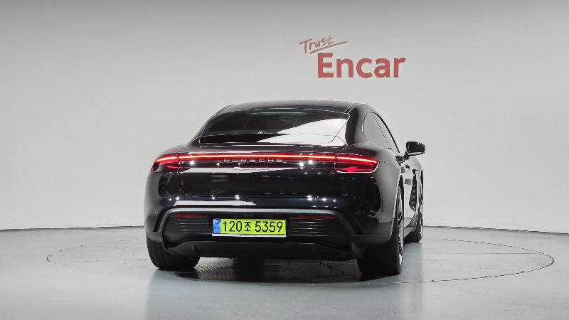 car Porsche Taycan id41736 photo #4