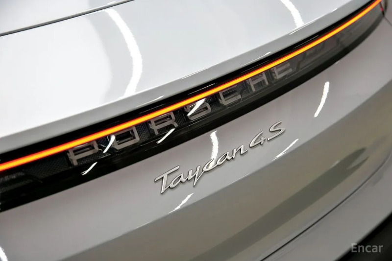 car Porsche Taycan id41737 photo #7