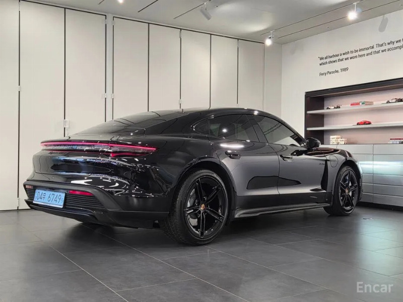 car Porsche Taycan id41738 photo #2