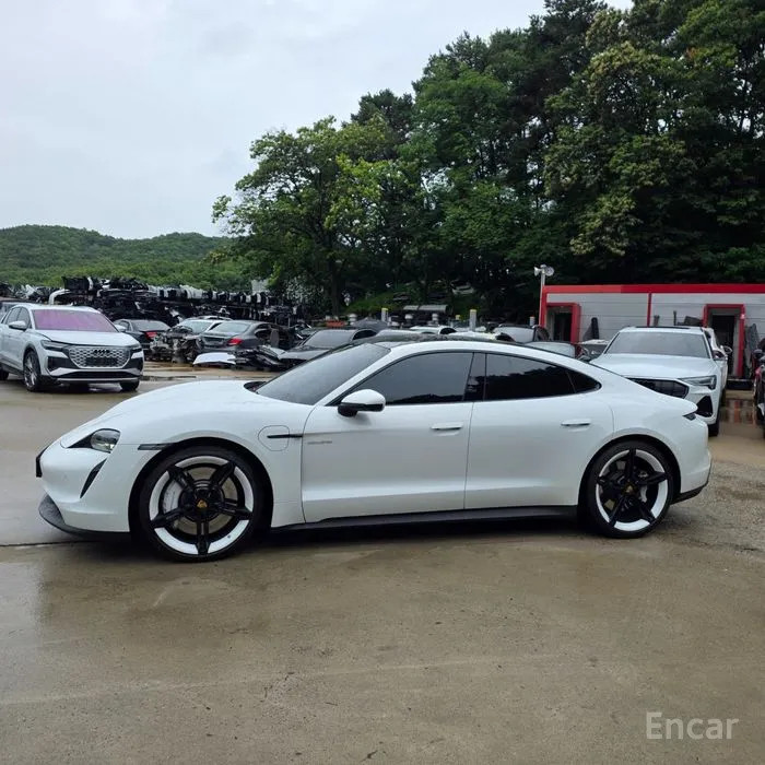 car Porsche Taycan id41748 photo #3