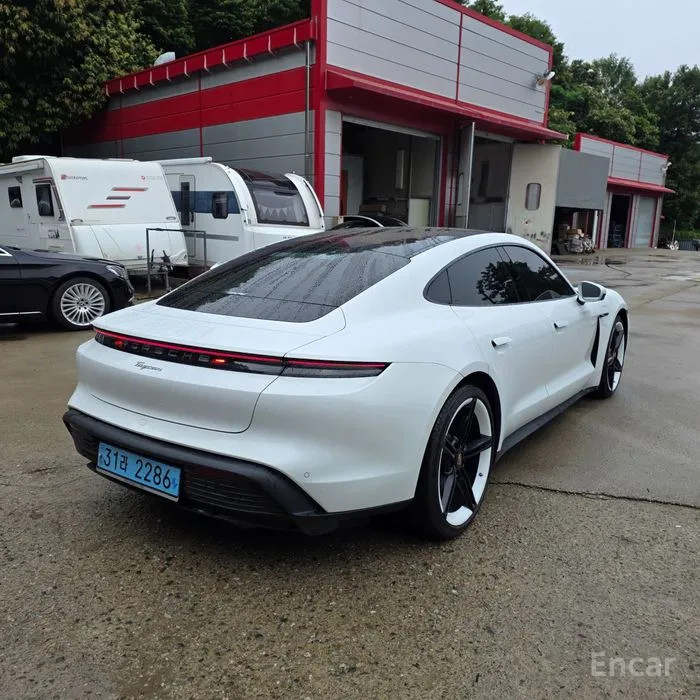 car Porsche Taycan id41748 photo #6