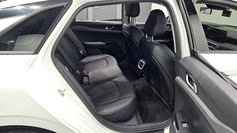 car KIA K5 id41752 photo #11