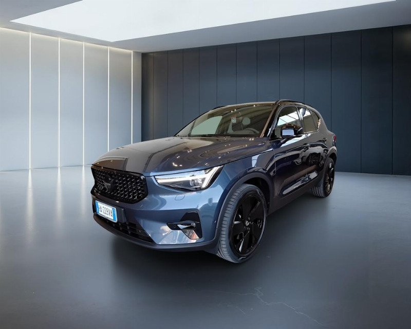 car Volvo XC40 id41775 photo #2