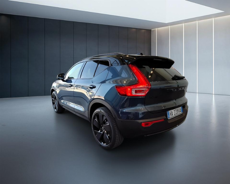 car Volvo XC40 id41775 photo #4