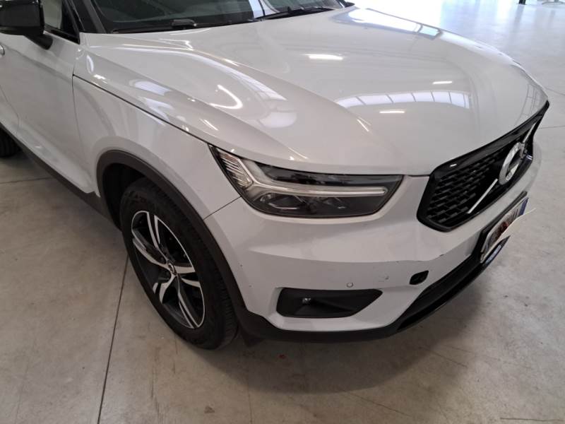 car Volvo XC40 id41986 main photo