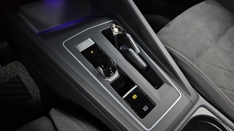 car Volkswagen Golf id42018 photo #9