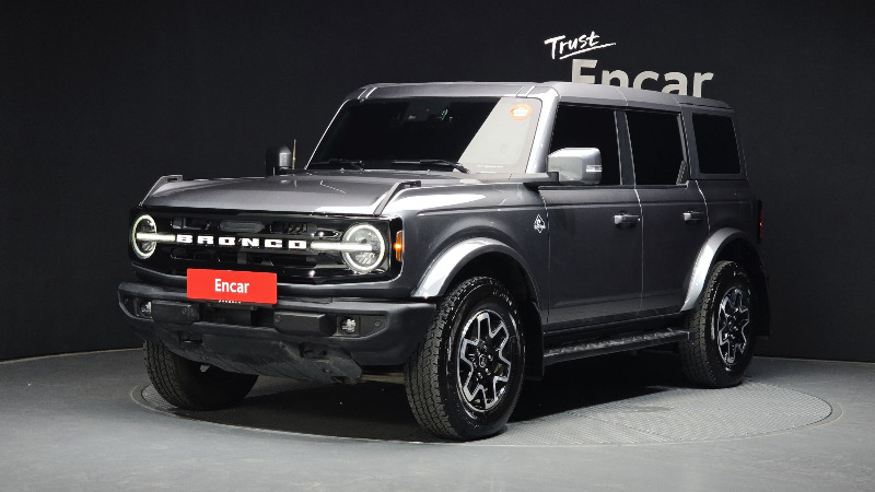 car Ford Bronco id42110 main photo