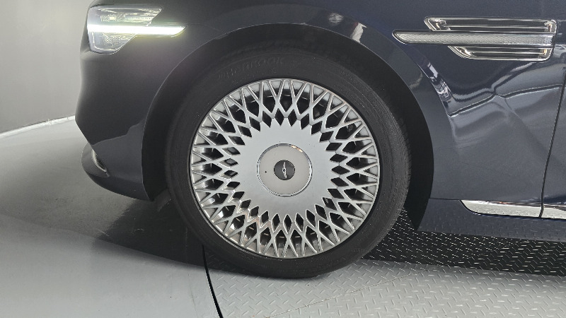 car Genesis G90 id42157 photo #5