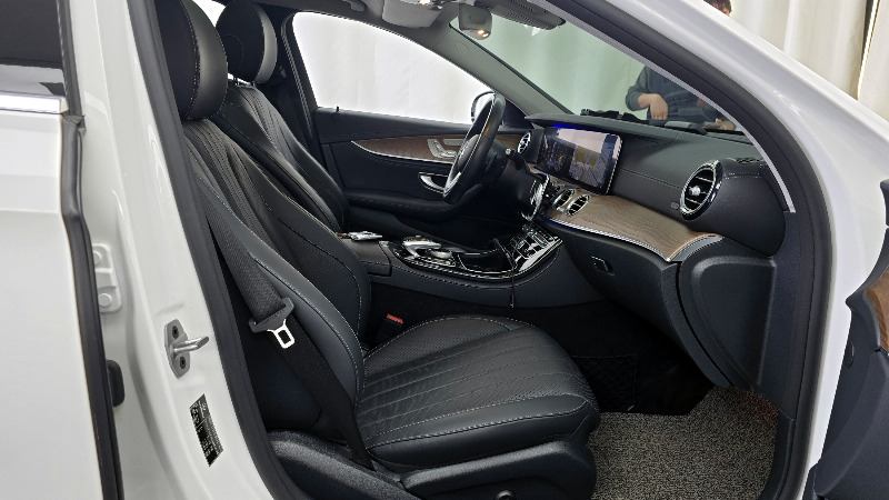 car Mercedes Benz E Class id42302 photo #11