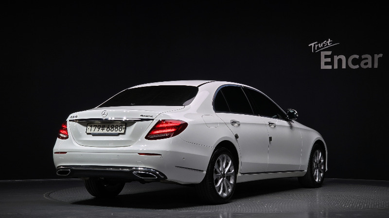 car Mercedes Benz E Class id42302 photo #2
