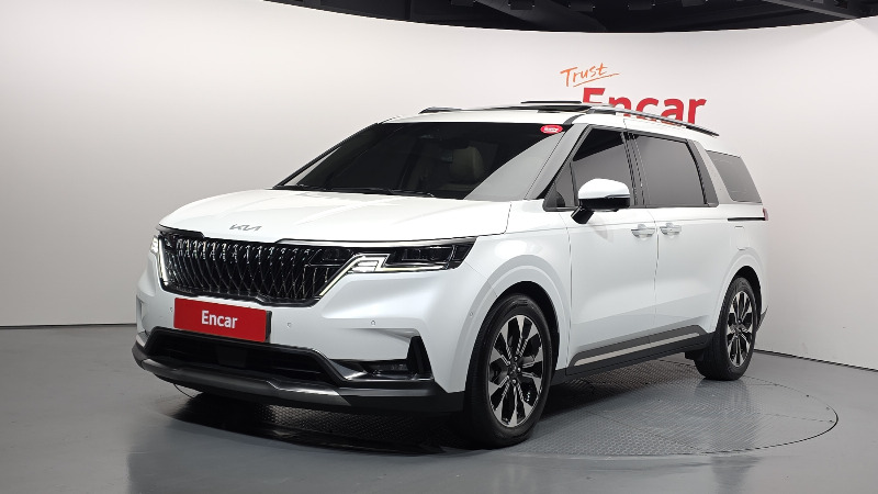 car KIA Carnival id42316 main photo