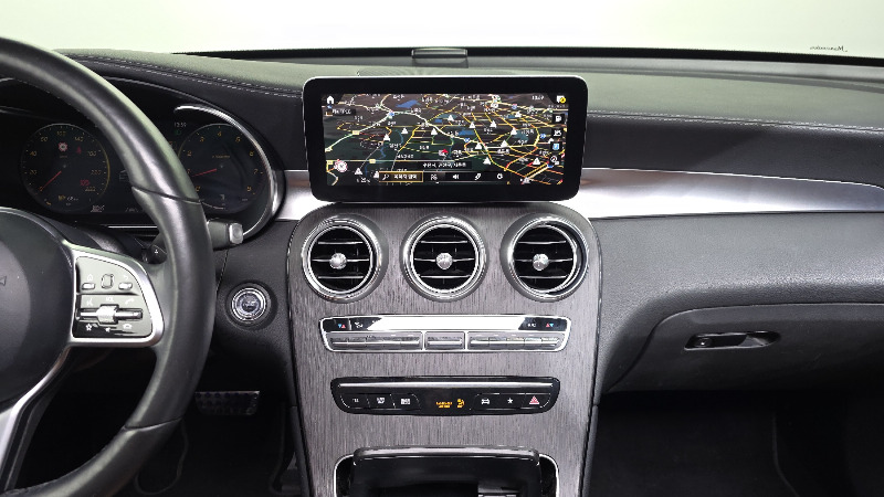 car Mercedes Benz GLC id42349 photo #14