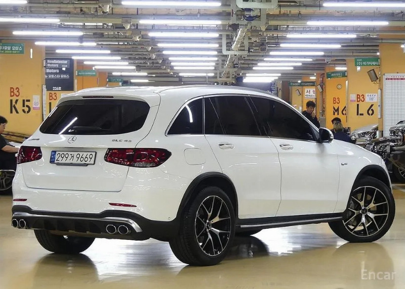 car Mercedes Benz GLC id42366 photo #2