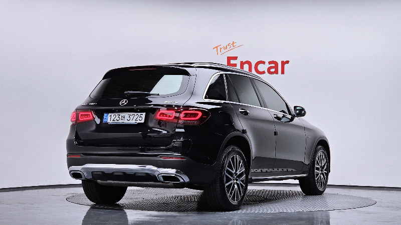 car Mercedes Benz GLC id42368 photo #2