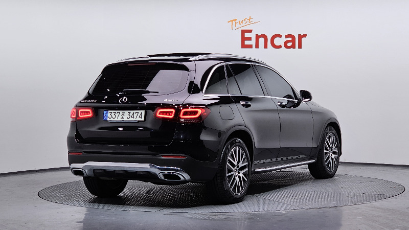 car Mercedes Benz GLC id42396 photo #2