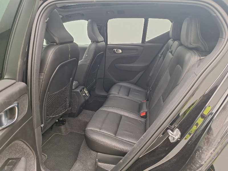 car Volvo XC40 id42763 photo #6