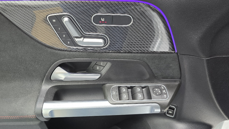 car Mercedes Benz GLB id42909 photo #14