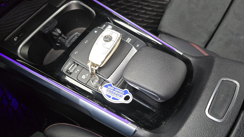 car Mercedes Benz GLB id42909 photo #19