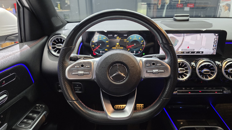 car Mercedes Benz GLB id42921 photo #16