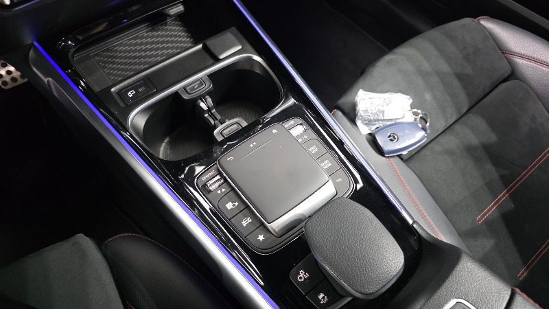 car Mercedes Benz GLB id42922 photo #18