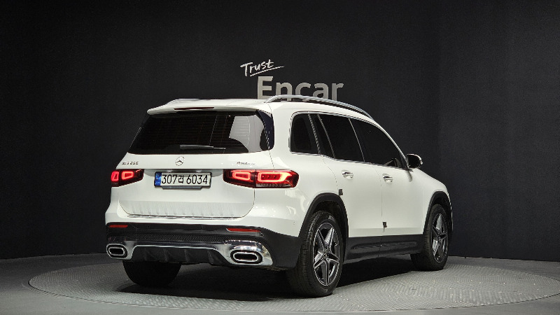 car Mercedes Benz GLB id42927 photo #2