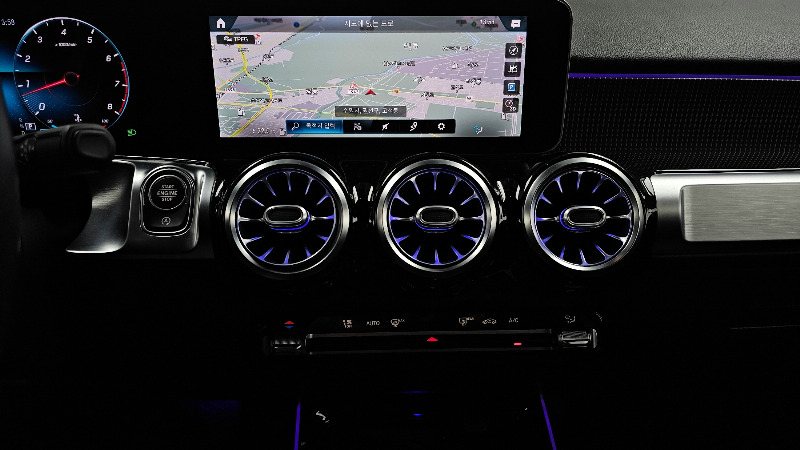 car Mercedes Benz GLB id42964 photo #14