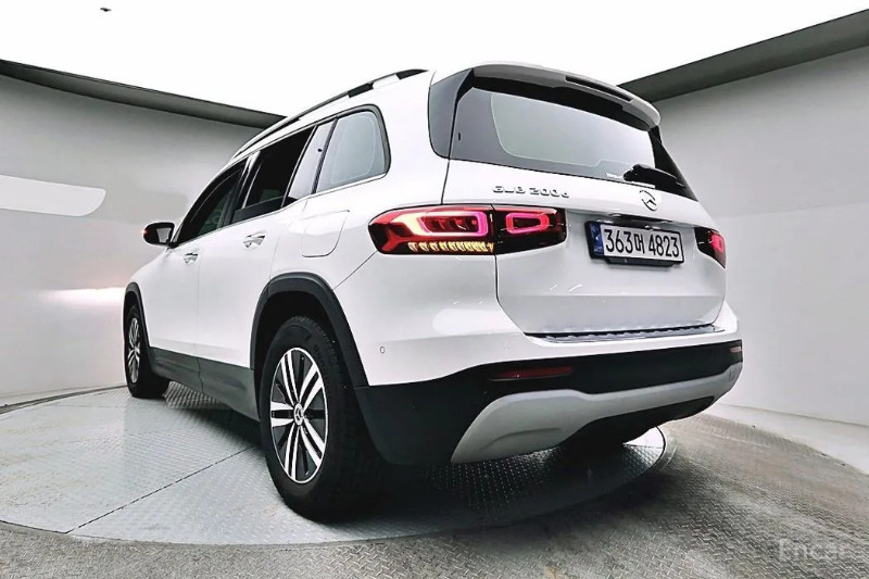 car Mercedes Benz GLB id42976 photo #4