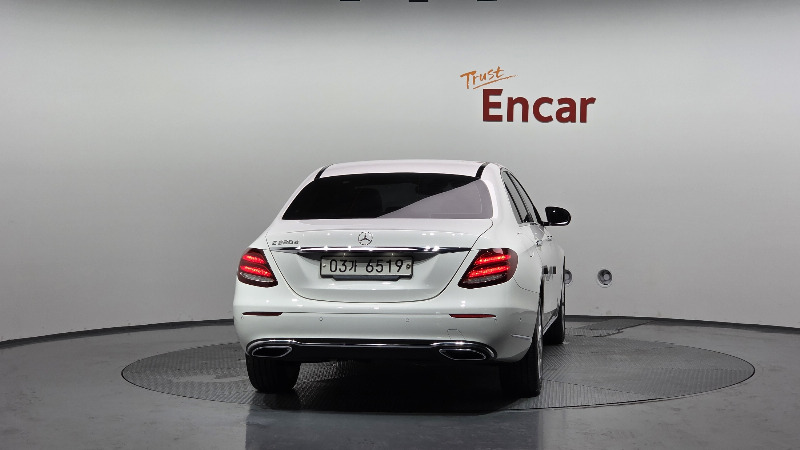 car Mercedes Benz E Class id43384 photo #4