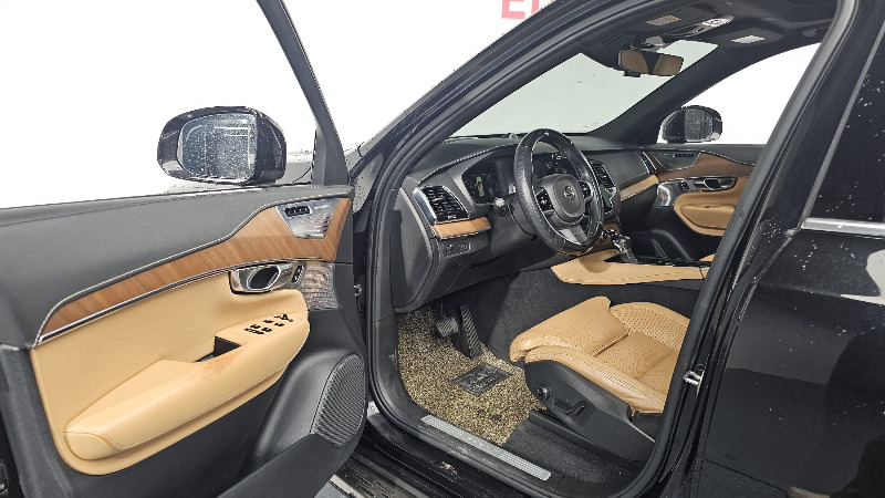 car Volvo XC90 id43403 photo #10