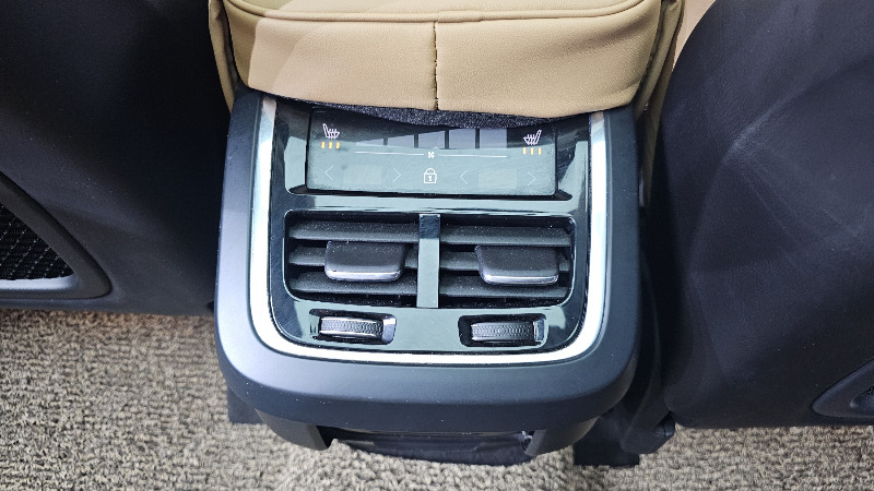 car Volvo XC90 id43403 photo #18