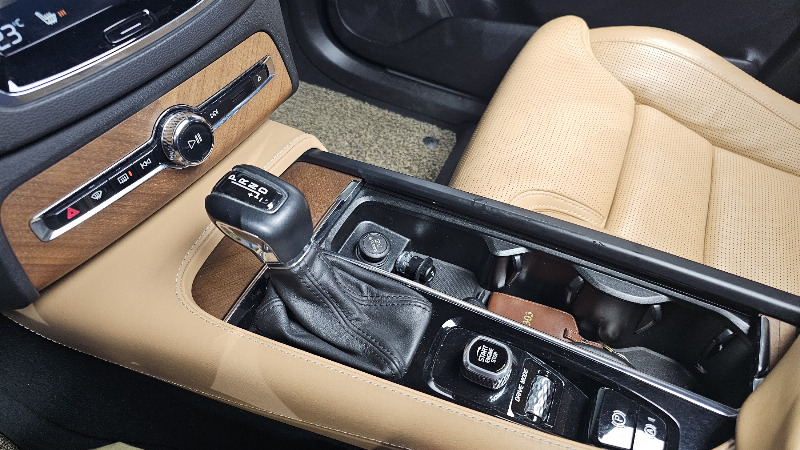 car Volvo XC90 id43403 photo #9