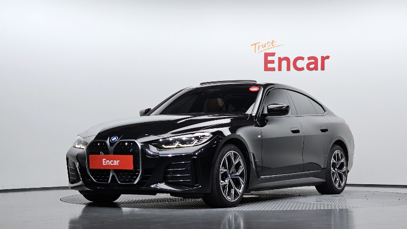 car BMW i4 id43441 main photo