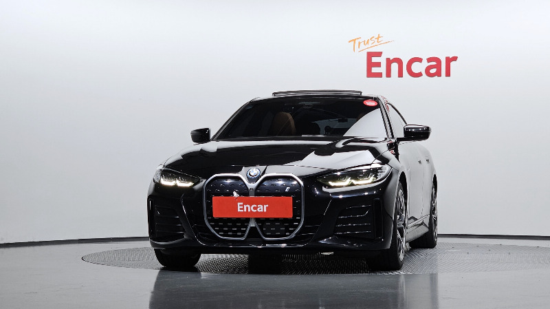 car BMW i4 id43441 photo #3